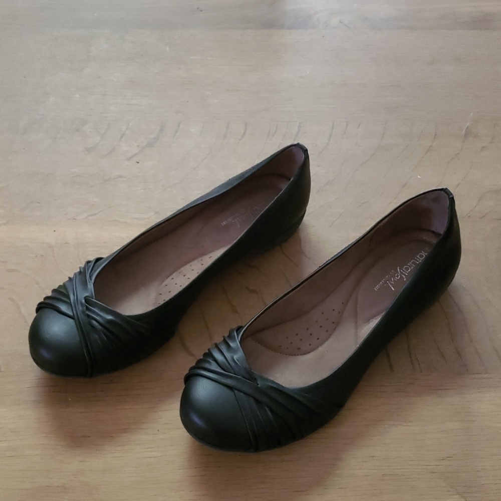 Natural Soul Ballet Flats